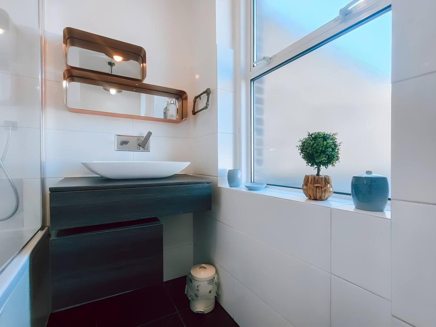 The Twickenham Apartment Near Strawberry Hill Exteriör bild