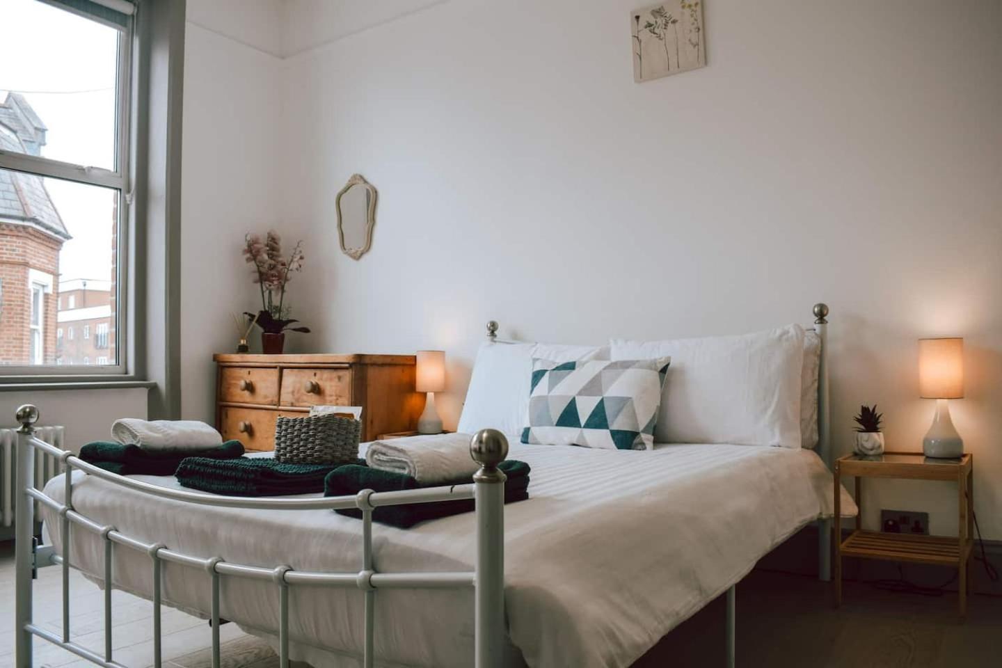 The Twickenham Apartment Near Strawberry Hill Exteriör bild