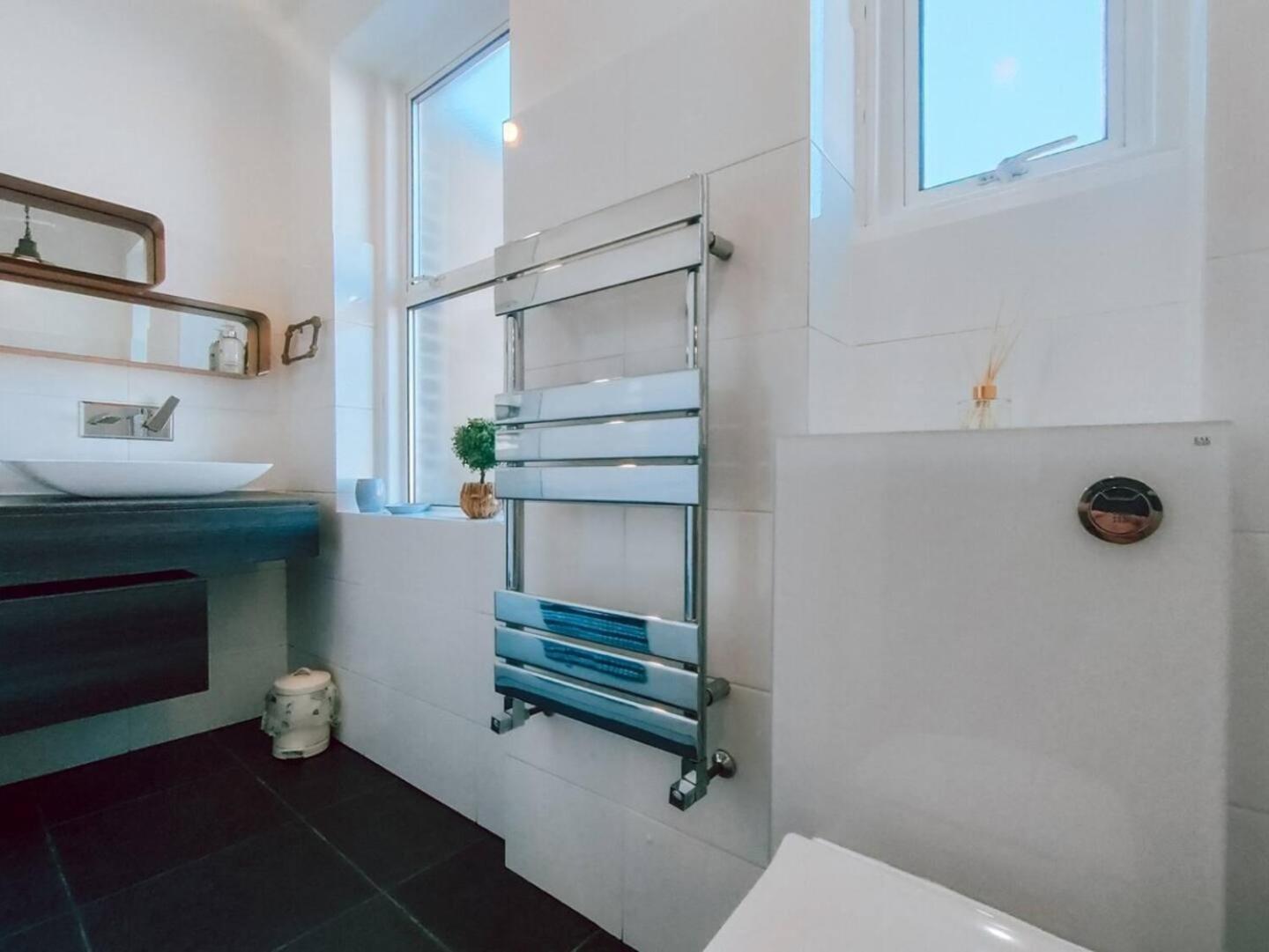 The Twickenham Apartment Near Strawberry Hill Exteriör bild