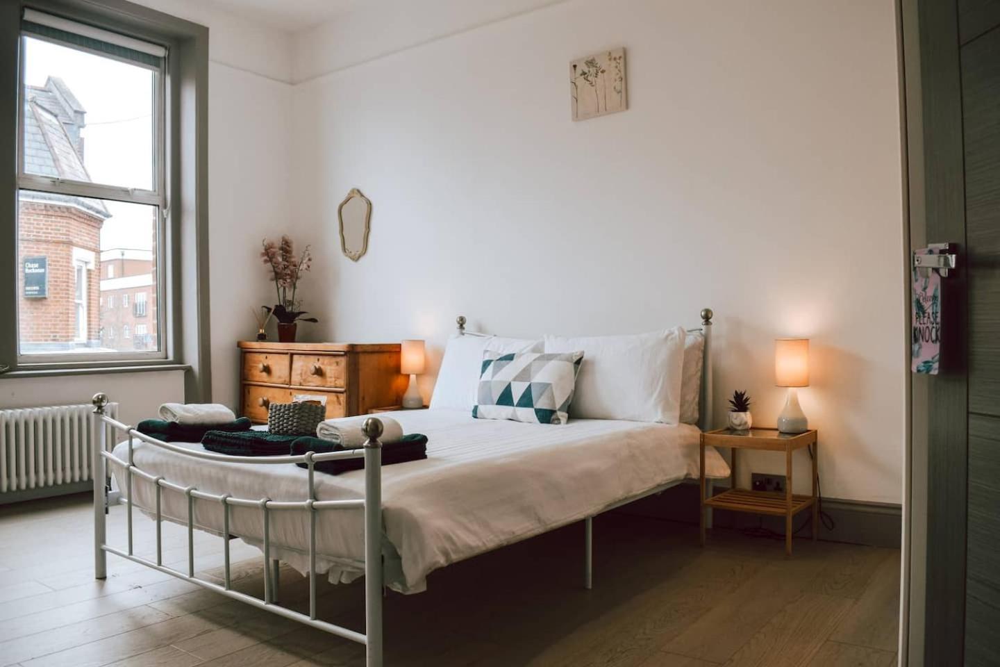 The Twickenham Apartment Near Strawberry Hill Exteriör bild