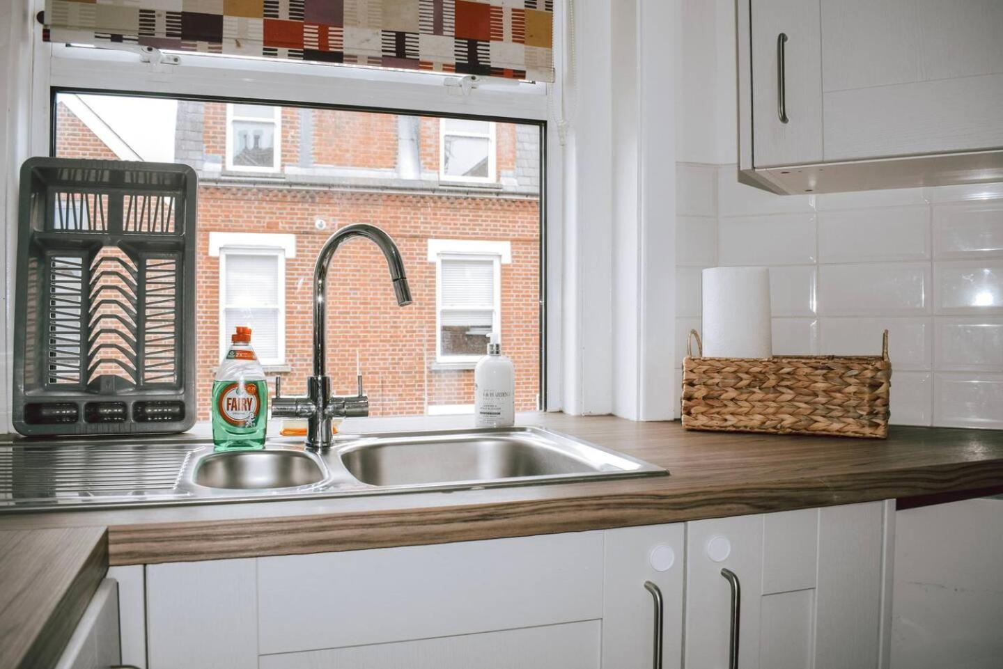The Twickenham Apartment Near Strawberry Hill Exteriör bild
