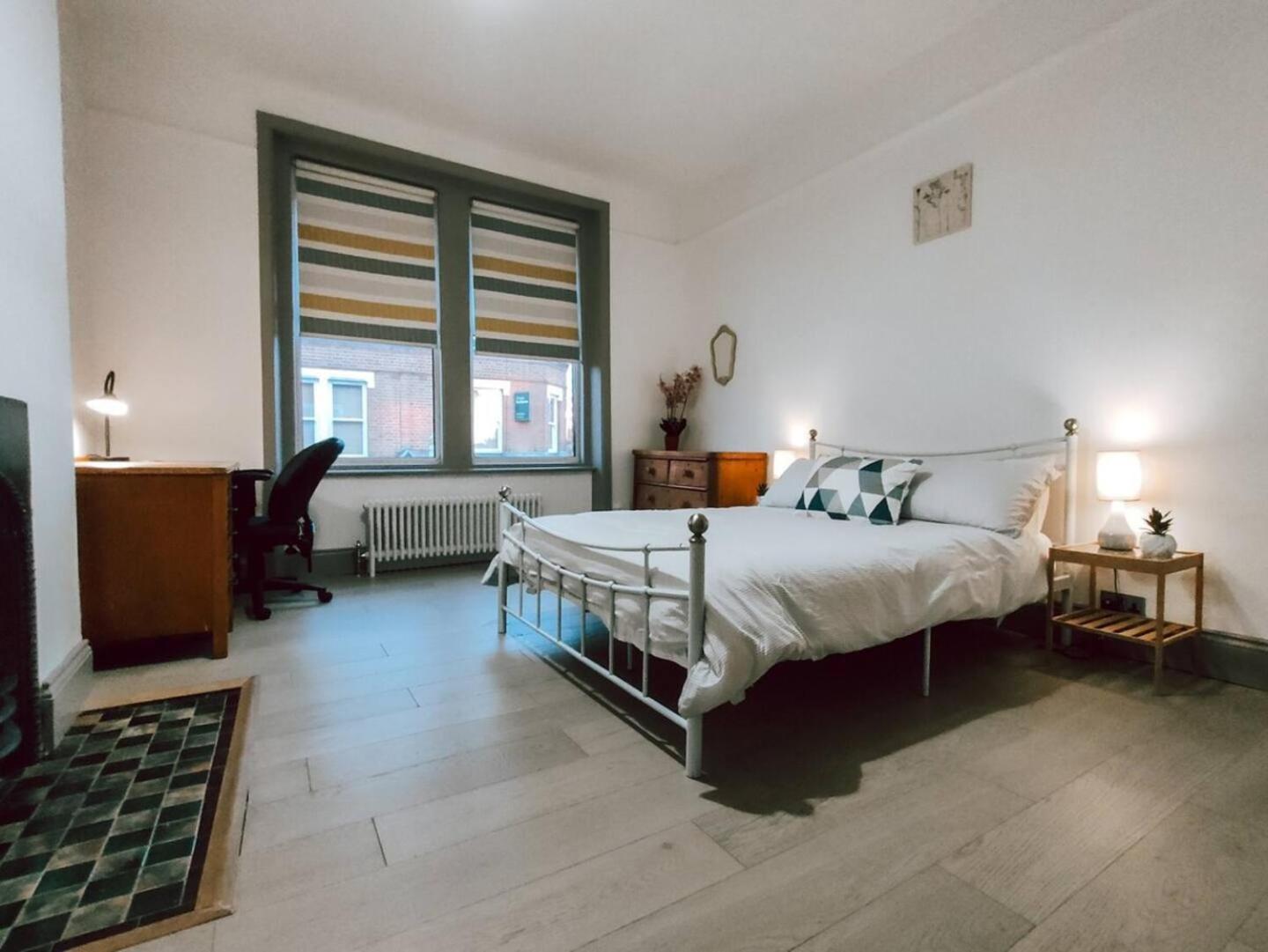 The Twickenham Apartment Near Strawberry Hill Exteriör bild